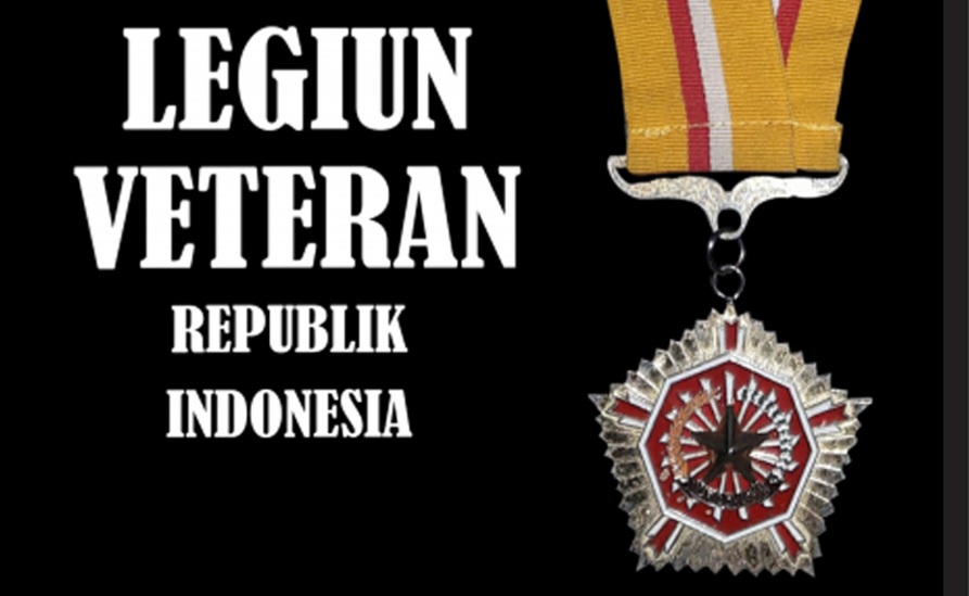 cover buku sejarah lvri
