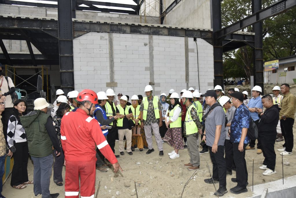 wamendiktisaintek dorong untad jadi pusat riset dan edukasi kebencanaan di indonesia timur image 2026 06 21 at 17.37.20 1 1024x684